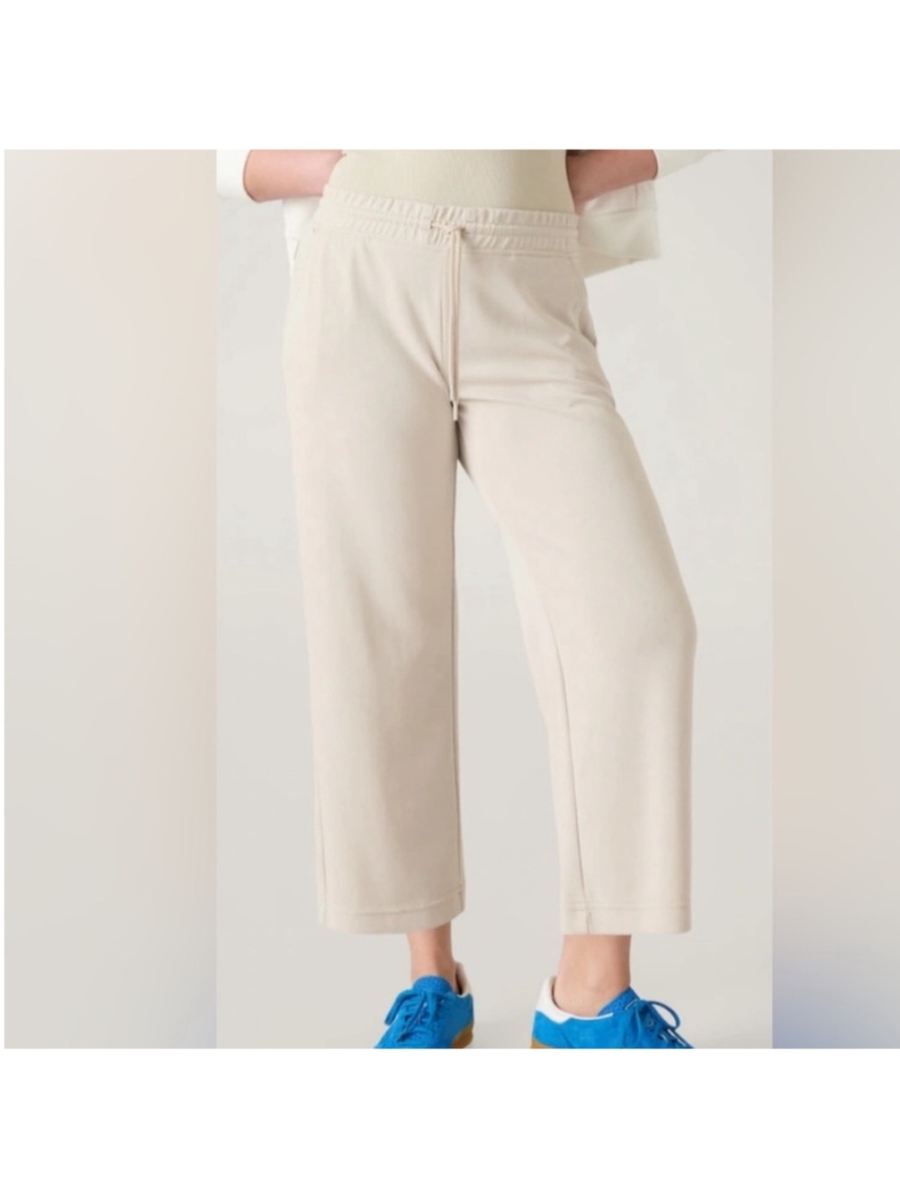 Athleta Seasoft Mid Rise Straight Crop